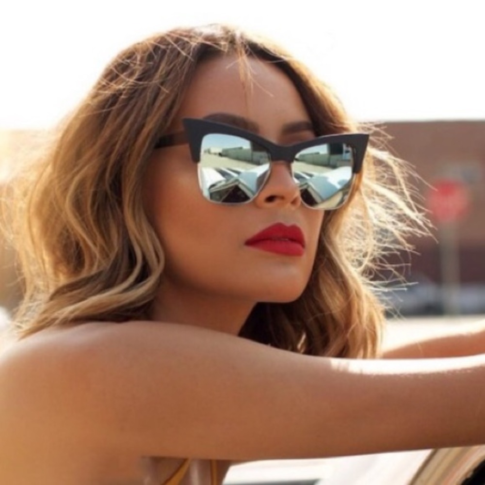 QUAY x Desi Sunglasses T.Y.S.M. Women’s in good used condition.